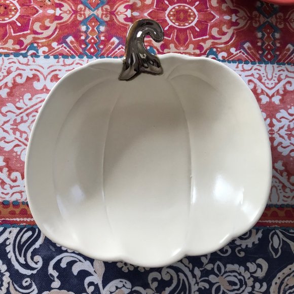 🎃 Pumpkin Dish - ORANGE - Dishwasher / Microwave / Oven Safe - Picture 10 of 13